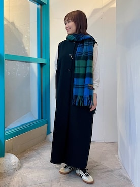 「アイテム（ストール/ショール）」を使った、くずみさん（レディース・159cm）の秋コーディネート