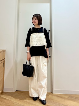 「かぐれ（カグレ）のアイテム（Tシャツ/カットソー）」を使った、くずみさん（レディース・159cm）の秋コーディネート
