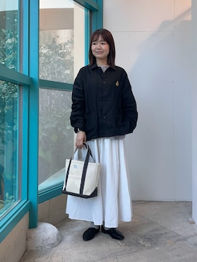 「アイテム（カバーオール）」を使った、くずみさん（レディース・159cm）の春コーディネート