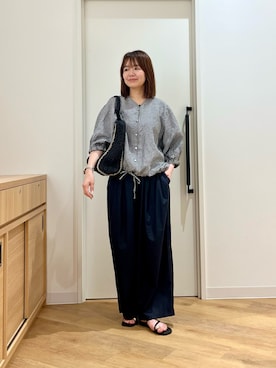 「URBAN RESEARCH DOORS（アーバンリサーチドアーズ）の針抜きテレコスクエアタンクトップ（タンクトップ、ブラック系）」を使った、くずみさん（レディース・159cm）の夏コーディネート