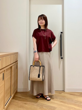 「URBAN RESEARCH DOORS（アーバンリサーチドアーズ）の『UR TECH』サマシェアバックタックコクーンプルオーバー（Tシャツ/カットソー、レッド系）」を使った、くずみさん（レディース・159cm）の夏コーディネート