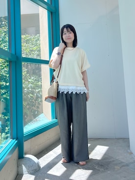 「かぐれ（カグレ）のリネンストレートイージーパンツ（その他パンツ、ベージュ系）」を使った、くずみさん（レディース・159cm）の春コーディネート