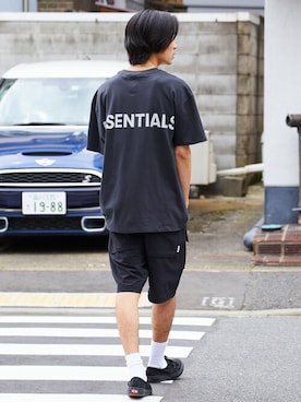 「FOG ESSENTIALS（エフオージーエッセンシャルズ）のアイテム（Tシャツ/カットソー）」を使った、Rooptokyoさん（メンズ・178cm）の夏コーディネート