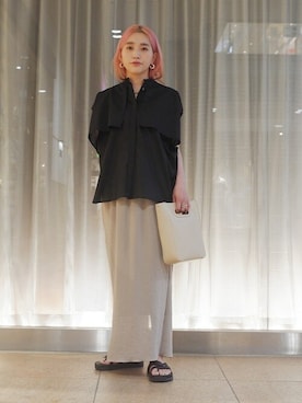 「SHIPS（シップス）のアイテム（ピアス（両耳用））」を使った、増田さん（レディース・157cm）の春コーディネート