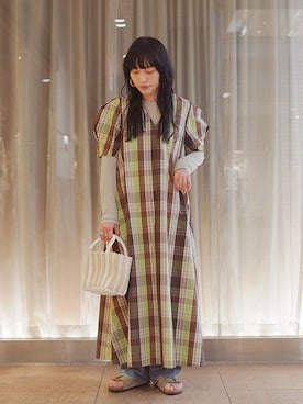 「SHIPS（シップス）のアイテム（ワンピース）」を使った、増田さん（レディース・157cm）の春コーディネート