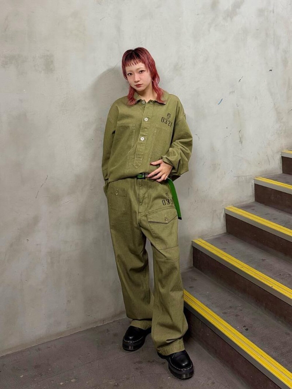 HYSTERIC 0321 デニムプルオーバーシャツを使った人気ファッション