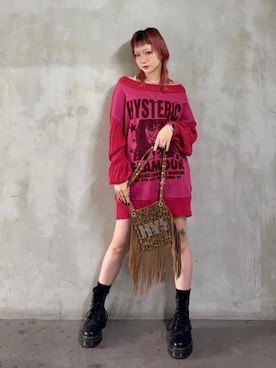 「HYSTERIC GLAMOUR（ヒステリックグラマー）のロゴスタッズ フリンジミニバッグ（ショルダーバッグ）」を使った、sakurakoさん（レディース・158cm）の秋コーディネート
