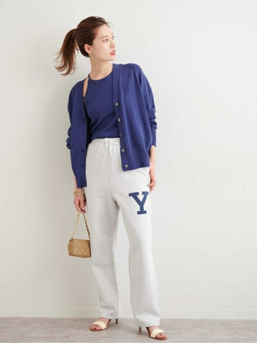 FRAMeWORK YALEスエットチュニック　ホワイト　ネイビー　2点 FRAMeWORK YALEスエットチュニック ホワイト ネイビー 2点