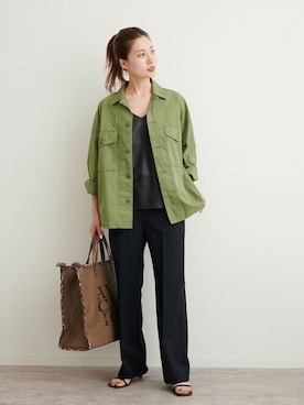 「FRAMeWORK（フレームワーク）のアイテム（スラックス）」を使った、minamiさん（レディース・165cm）の夏コーディネート