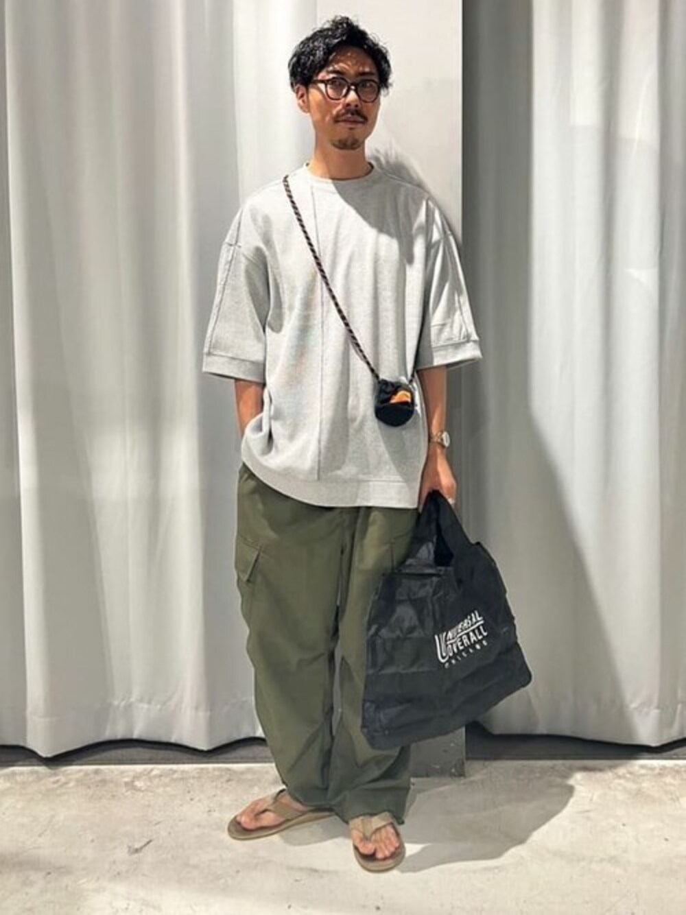 「CRAFT STANDARD BOUTIQUE、クラフトスタンダードブティック、craftstandardboutique」｜「CRAFT STANDARD BOUTIQUEのリサイクル切り替えH/S TEE-A（Tシャツ/カットソー、グレー系）」を使った、Online Storeさん（メンズ・173cm）の夏コーディネートの1枚目の写真
