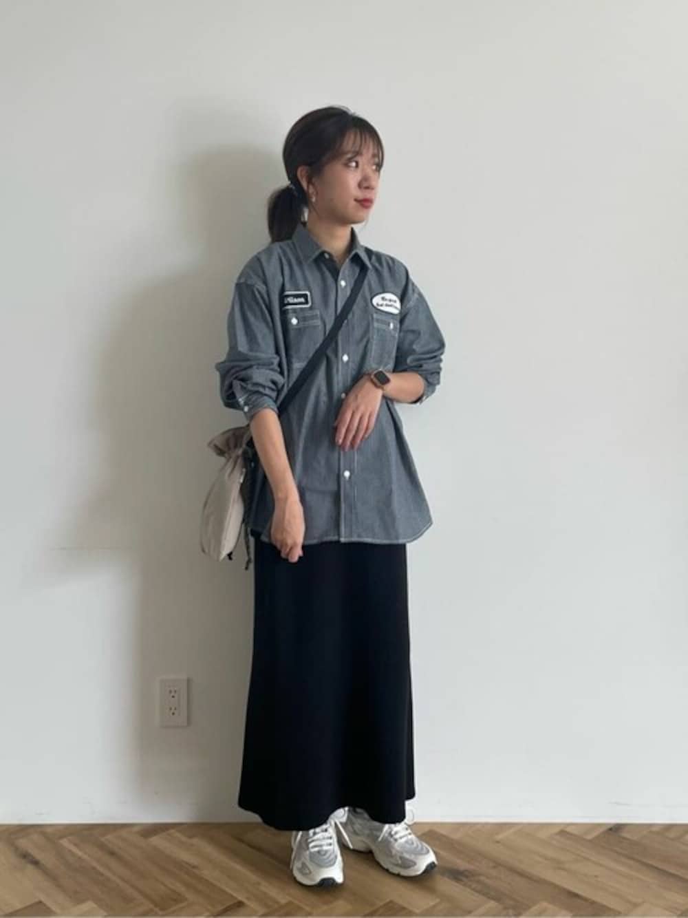 「CRAFT STANDARD BOUTIQUE、クラフトスタンダードブティック、craftstandardboutique」｜「CRAFT STANDARD BOUTIQUEのアンチピリングリブニットスカート　◆（スカート、ブラック系）」を使った、Online Storeさん（レディース・167cm）の冬コーディネートの1枚目の写真