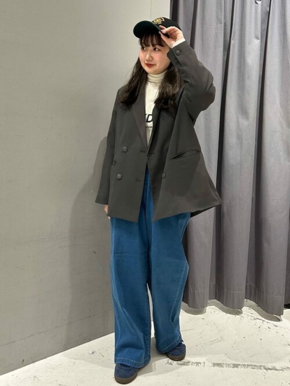 「ジャケット、デニム、きれいめカジュアル、CRAFT STANDARD BOUTIQUE、クラフトスタンダードブティック、craftstandardboutique」｜「CRAFT STANDARD BOUTIQUEのWテーラードジャケット　◆（テーラードジャケット、グレー系）」を使った、Online Storeさん（レディース・153cm）の冬コーディネートの1枚目の写真