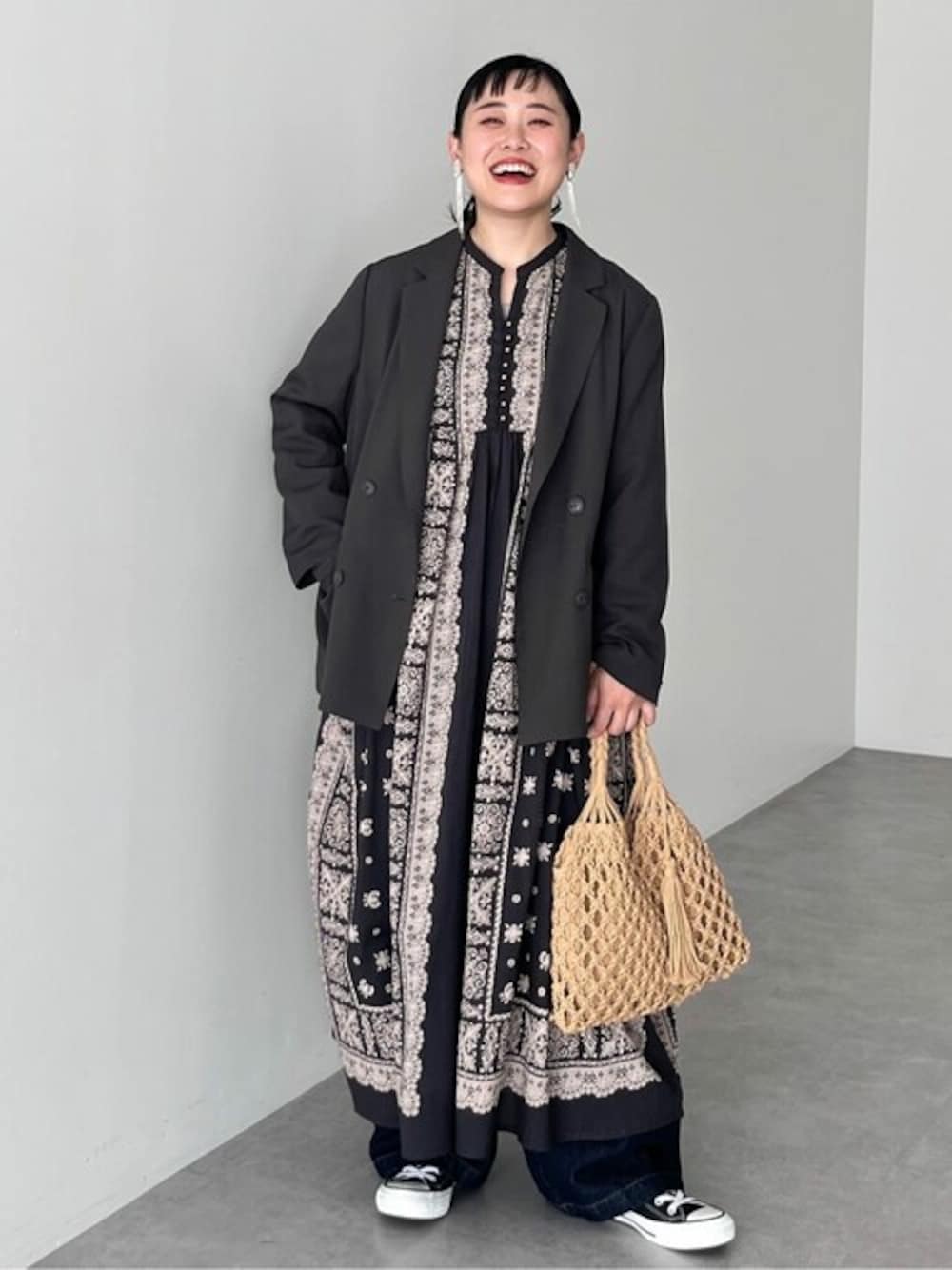 「ジャケット、ワントーンコーデ、春コーデ、CRAFT STANDARD BOUTIQUE、クラフトスタンダードブティック、craftstandardboutique」｜「CRAFT STANDARD BOUTIQUEのWテーラードジャケット　◆（テーラードジャケット、グレー系）」を使った、Online Storeさん（レディース・155cm）の冬コーディネートの1枚目の写真