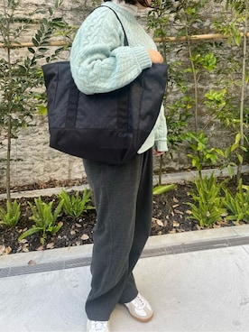 「OUTDOOR PRODUCTS（アウトドアプロダクツ）の【OUTDOOR PRODUCTS別注】トートバッグ（トートバッグ、ブラック系）」を使った、Dailyrusset ECさん（レディース・163cm）の冬コーディネート