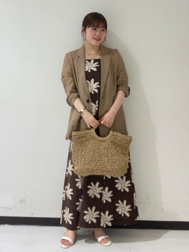 「URBAN RESEARCH ROSSO」｜「アイテム（その他アウター）」を使った、ROSSO WOMENさん（レディース・152cm）の春コーディネート
