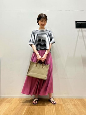 「URBAN RESEARCH ROSSO」｜「アイテム（アクセサリー）」を使った、ROSSO WOMENさん（レディース・164cm）の夏コーディネート