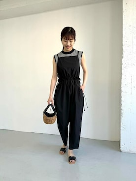 「URBAN RESEARCH ROSSO」｜「アイテム（オールインワン・サロペット）」を使った、ROSSO WOMENさん（レディース・163cm）の夏コーディネート