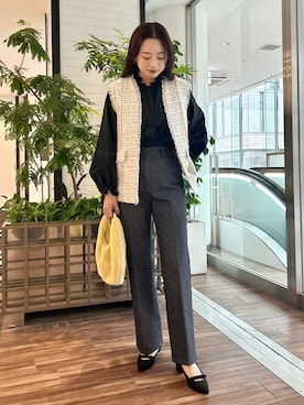 「URBAN RESEARCH ROSSO」｜「アイテム（その他アウター）」を使った、ROSSO WOMENさん（レディース・165cm）の秋コーディネート
