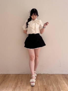 「MAJESTIC LEGON（マジェスティックレゴン）のミルフィーユフリル厚底サンダル（サンダル、ホワイト系）」を使った、saeさん（レディース・155cm）の夏コーディネート