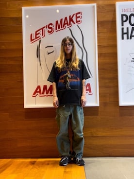 KEEP ON CHILLIN' Tシャツを使った人気ファッションコーディネート - WEAR