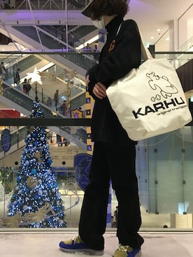 「KARHU（カルフ）のアイテム」を使った、Natural Shoe Store マークイズみなとみらい店さん（レディース・168cm）の冬コーディネート