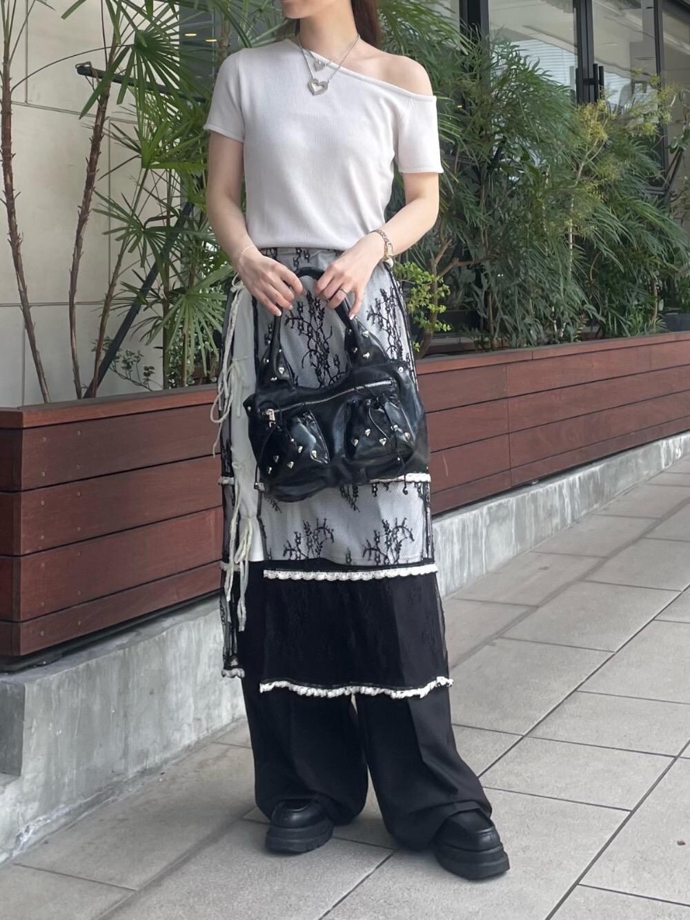TINA:JOJUN(ティーナジョジュン)の「フラワーレース スリット TINA:JOJUN(ティーナジョジュン)の「フラワーレース スリット