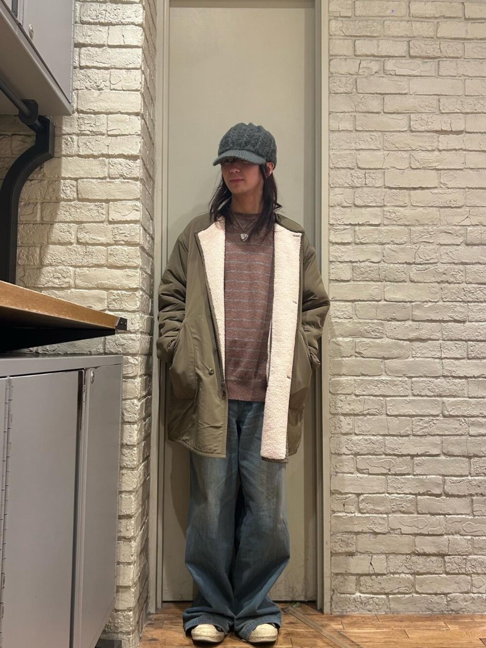 「HYSTERIC GLAMOURのデニムワイドパンツ（デニムパンツ、ブルー系）」を使った、shoutaさん（メンズ・169cm）の冬コーディネートの1枚目の写真