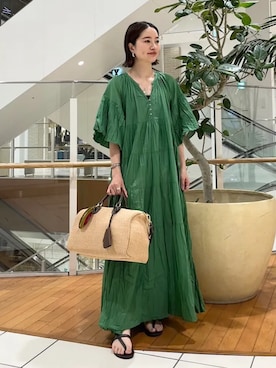 「SHIPS（シップス）のアイテム（アクセサリー）」を使った、堀江さん（レディース・160cm）の春コーディネート