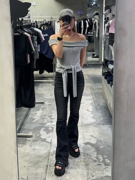 新井舞さんのコーディネート