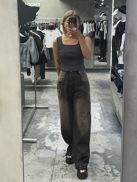 新井舞さんのコーディネート