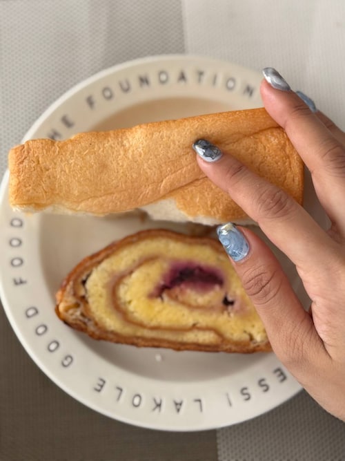 LOGOプレート(M) / 286540（食器）｜LAKOLE（ラコレ）のファッション