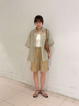 「KBF（ケイビーエフ）のウエストコードショートパンツ（その他パンツ、ベージュ系）」を使った、ひらのさん（レディース・167cm）の夏コーディネート