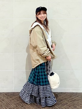 「ブルべ夏」｜「アイテム（スウェット）」を使った、sakieさん（レディース・147cm）の秋コーディネート