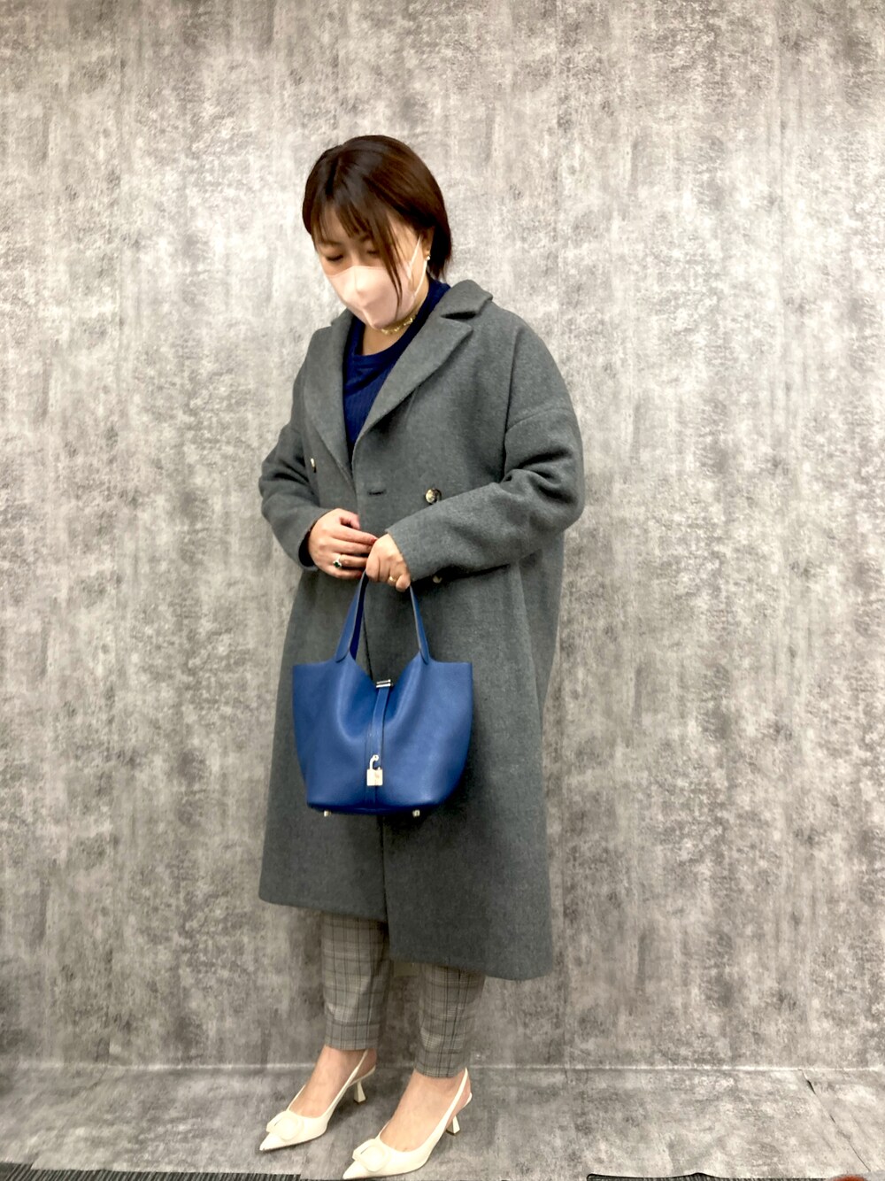 ENFOLDのチェスターコート（グレー系）を使った人気ファッション