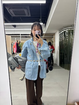 「MOUSSY（マウジー）のRELAX トラウザー（スラックス、ブラウン系）」を使った、maomaoさん（レディース・161cm）の春コーディネート
