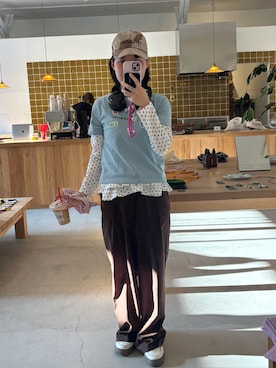 「MOUSSY（マウジー）のRELAX トラウザー（スラックス、ブラウン系）」を使った、maomaoさん（レディース・161cm）の春コーディネート