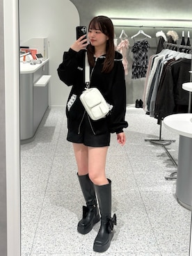 「アイテム（パーカー）」を使った、ひなさん（レディース・163cm）の秋コーディネート