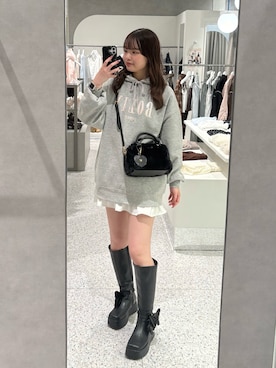 「アイテム（パーカー）」を使った、ひなさん（レディース・163cm）の秋コーディネート