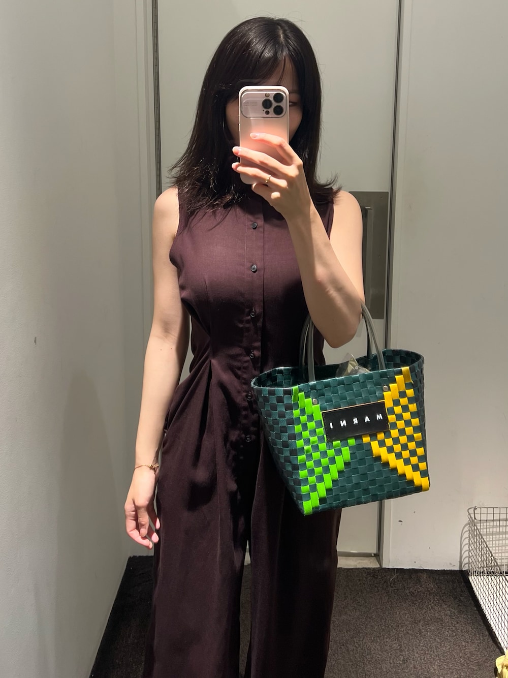 「楽チンコーデ、夏ファッション、TODAYFUL、レディースファッション」｜「TODAYFULのリネンスリーブレスコンビネゾン（つなぎ/オールインワン、レッド系）」を使った、rai64さん（骨格ウェーブ・レディース・159cm）の夏コーディネートの1枚目の写真