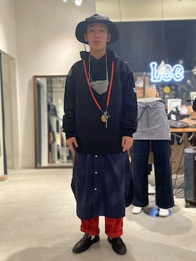 「帽子屋のアイテム（ハット、ブラック系）」を使った、しんぺいさん（メンズ・167cm）の秋コーディネート