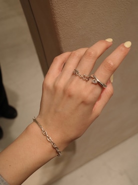 「TEN.（テン）のアイテム（アクセサリー）」を使った、tomiさん（レディース・165cm）の春コーディネート