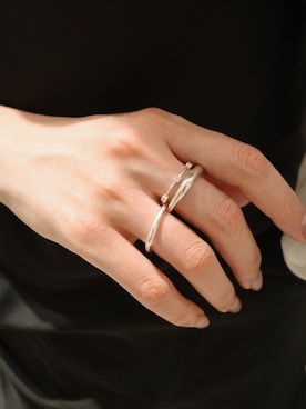 「アイテム（アクセサリー）」を使った、tomiさん（レディース・165cm）の春コーディネート