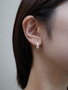「TEN.（テン）のSILVER925 カドル ピアス（ピアス（両耳用）、シルバー系）」を使った、tomiさん（レディース・165cm）の夏コーディネート