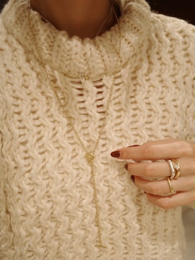 「アイテム（チャーム）」を使った、tomiさん（レディース・165cm）の冬コーディネート