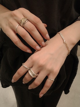 「TEN.（テン）のSILVER925 ファネルリング（リング）」を使った、tomiさん（レディース・165cm）の秋コーディネート