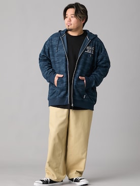 「nissen（ニッセン）のルーズワイドパンツ【大きいサイズメンズ】（パンツ、ベージュ系）」を使った、ニッセンラージメンズモデルさん（メンズ・172cm）の冬コーディネート