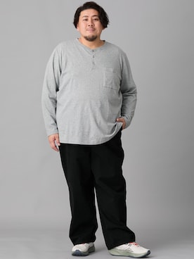 「nissen（ニッセン）のルーズワイドパンツ【大きいサイズメンズ】（パンツ、ブラック系）」を使った、ニッセンラージメンズモデルさん（メンズ・172cm）の冬コーディネート