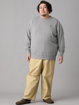 「nissen（ニッセン）のルーズワイドパンツ【大きいサイズメンズ】（パンツ、ベージュ系）」を使った、ニッセンラージメンズモデルさん（メンズ・172cm）の冬コーディネート