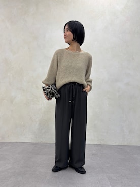 「Jena espace merveilleux(ジェナ エスパスメルヴェイユ)の【WEB限定新色登場!】【6色展開・3サイズ展開カラー有】トロミイージーパンツ2(その他パンツ、グレー系)」を使った、さらさん(レディース・152cm)の秋コーディネート