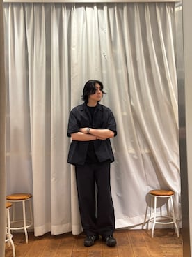 「EKAL（エカル）の『UR TECH/撥水/UVカット』ナイロンタッサートラウザー（その他パンツ、ブルー系）」を使った、KIMさん（メンズ・175cm）の夏コーディネート